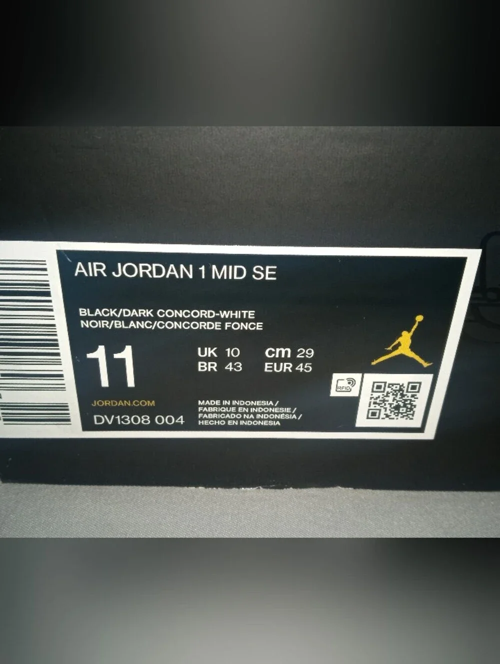 Jordan Men's Black & Dark Concord White
